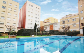 Nice Apartment In Pineda De Mar With Kitchen
